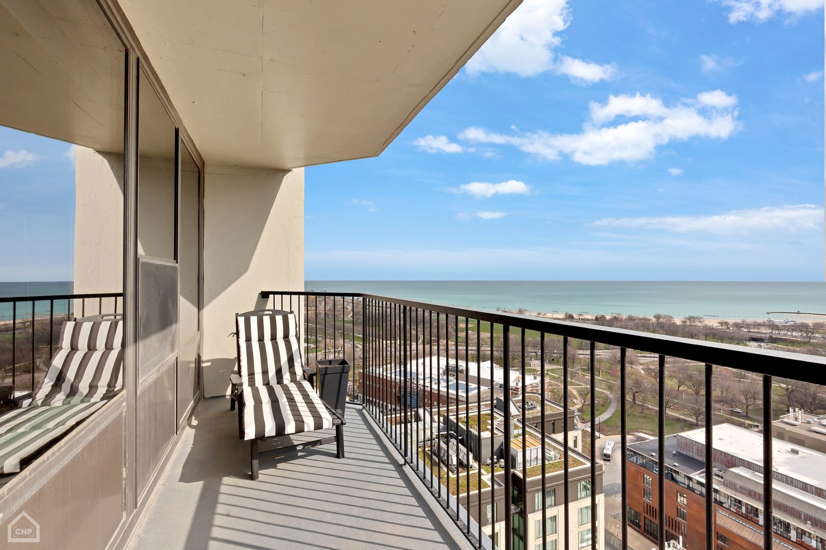 1560 N Sandburg Terrace Unit: 2706J