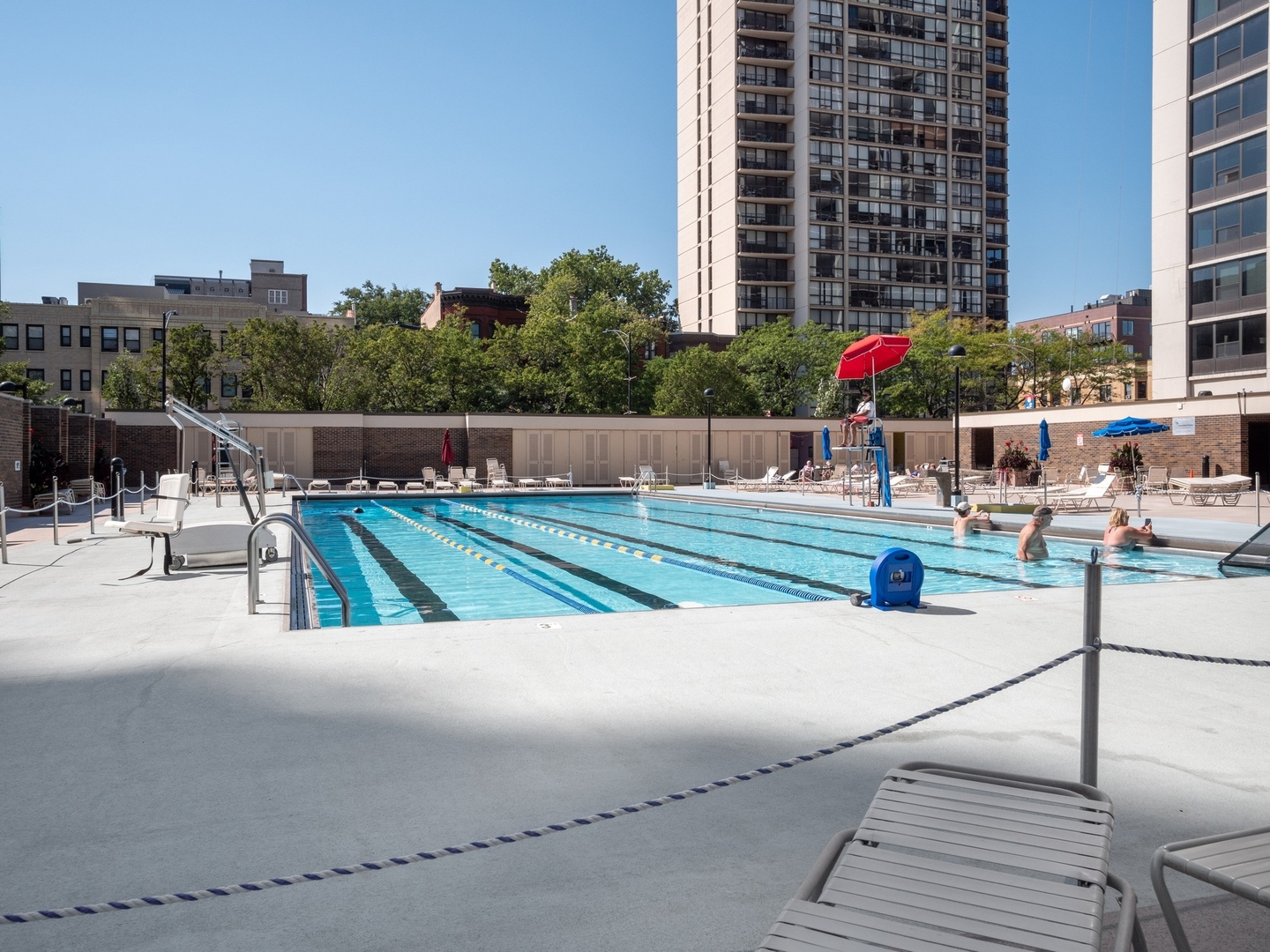 1560 N Sandburg Terrace Unit: 2706J