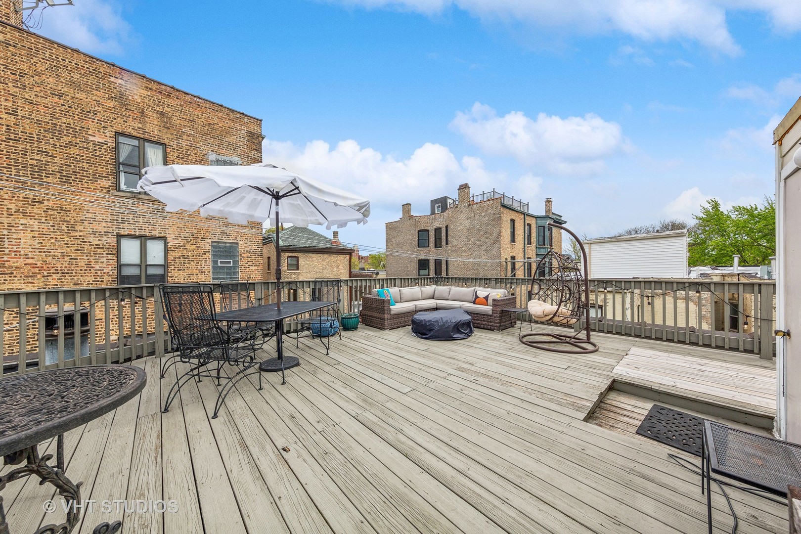 514 W Grant Place Unit: CHSE