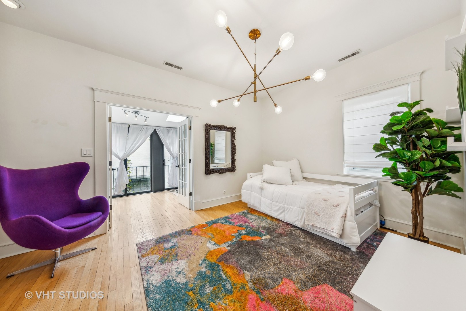 514 W Grant Place Unit: CHSE