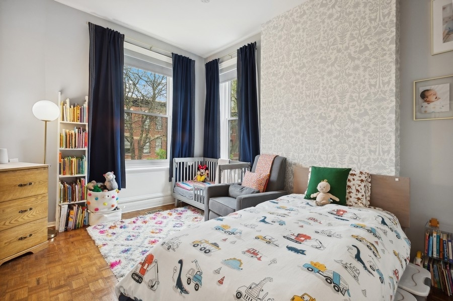 2144 N Hudson Avenue Unit: 1