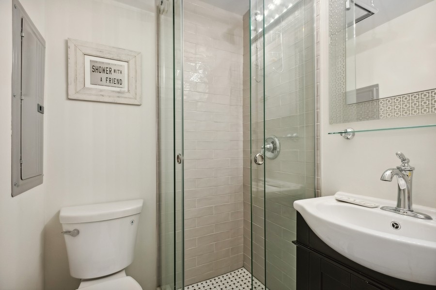 2144 N Hudson Avenue Unit: 1