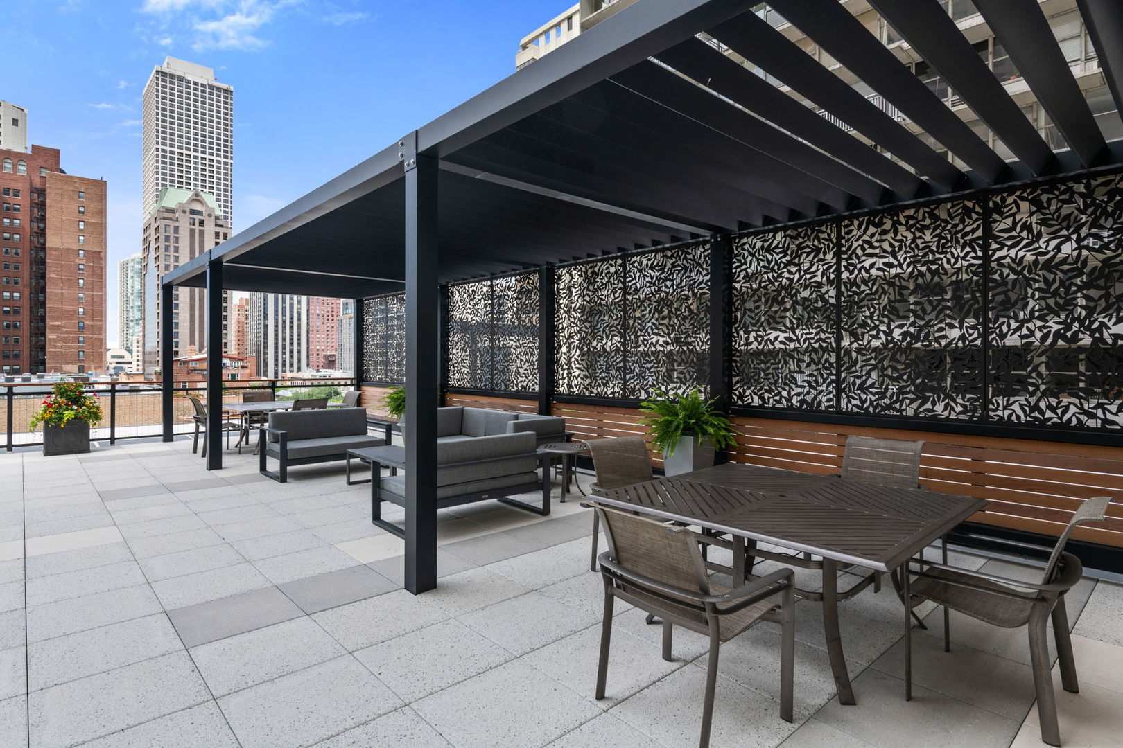 1000 N LAKE SHORE Plaza Unit: 39C