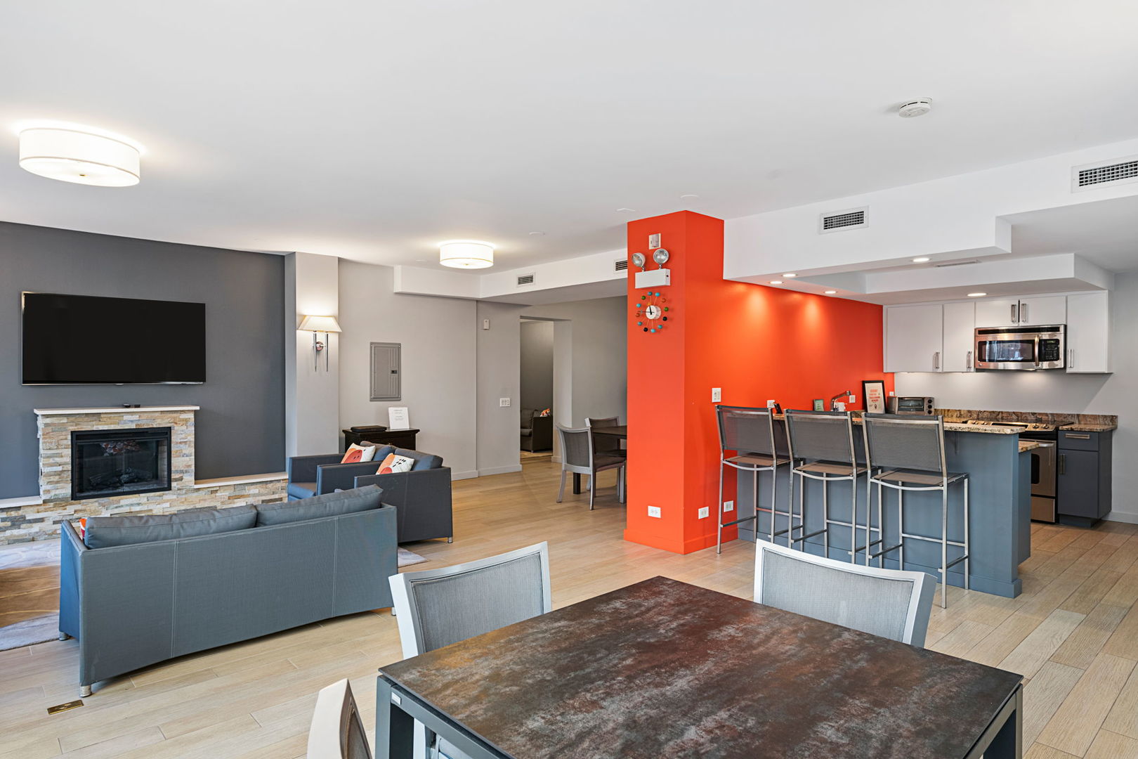 1000 N LAKE SHORE Plaza Unit: 39C