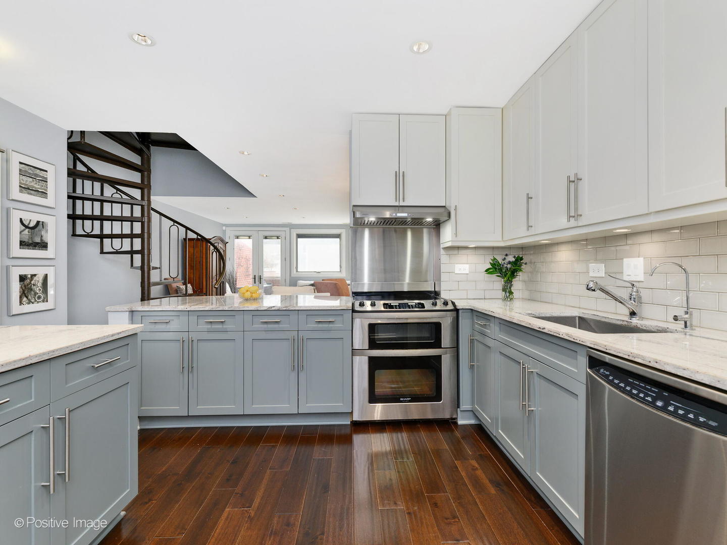 205 W EUGENIE Street Unit: G