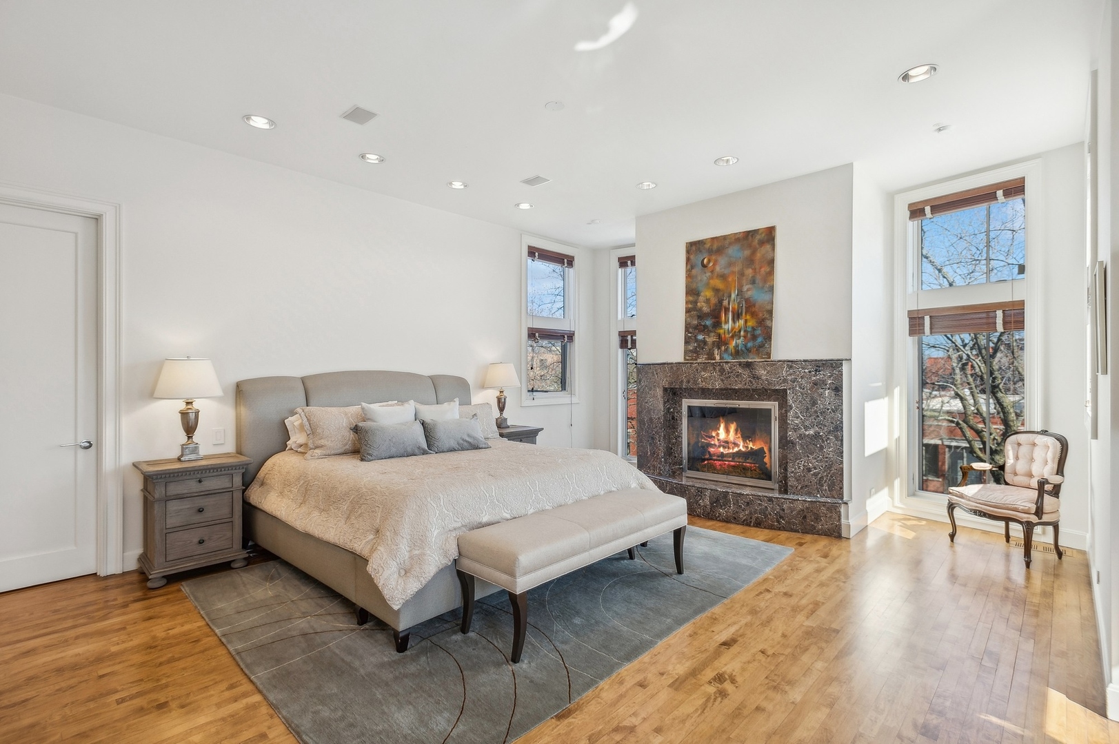 2036 N MAGNOLIA Avenue