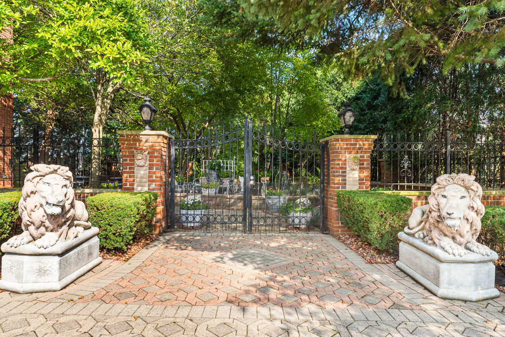 10219 Cherrywood Lane