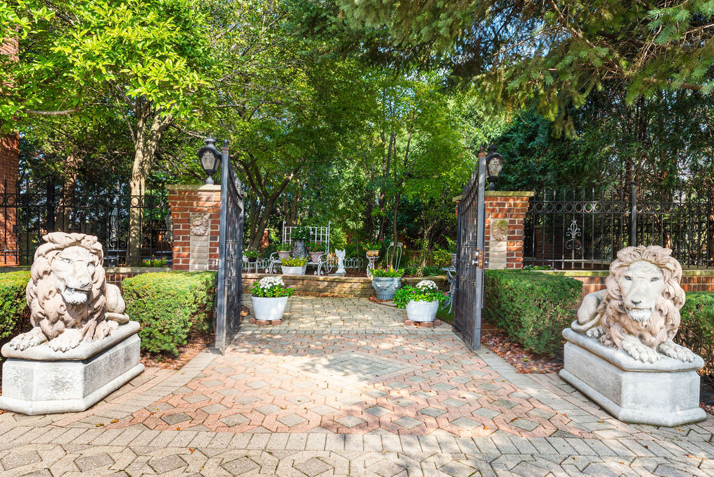 10219 Cherrywood Lane