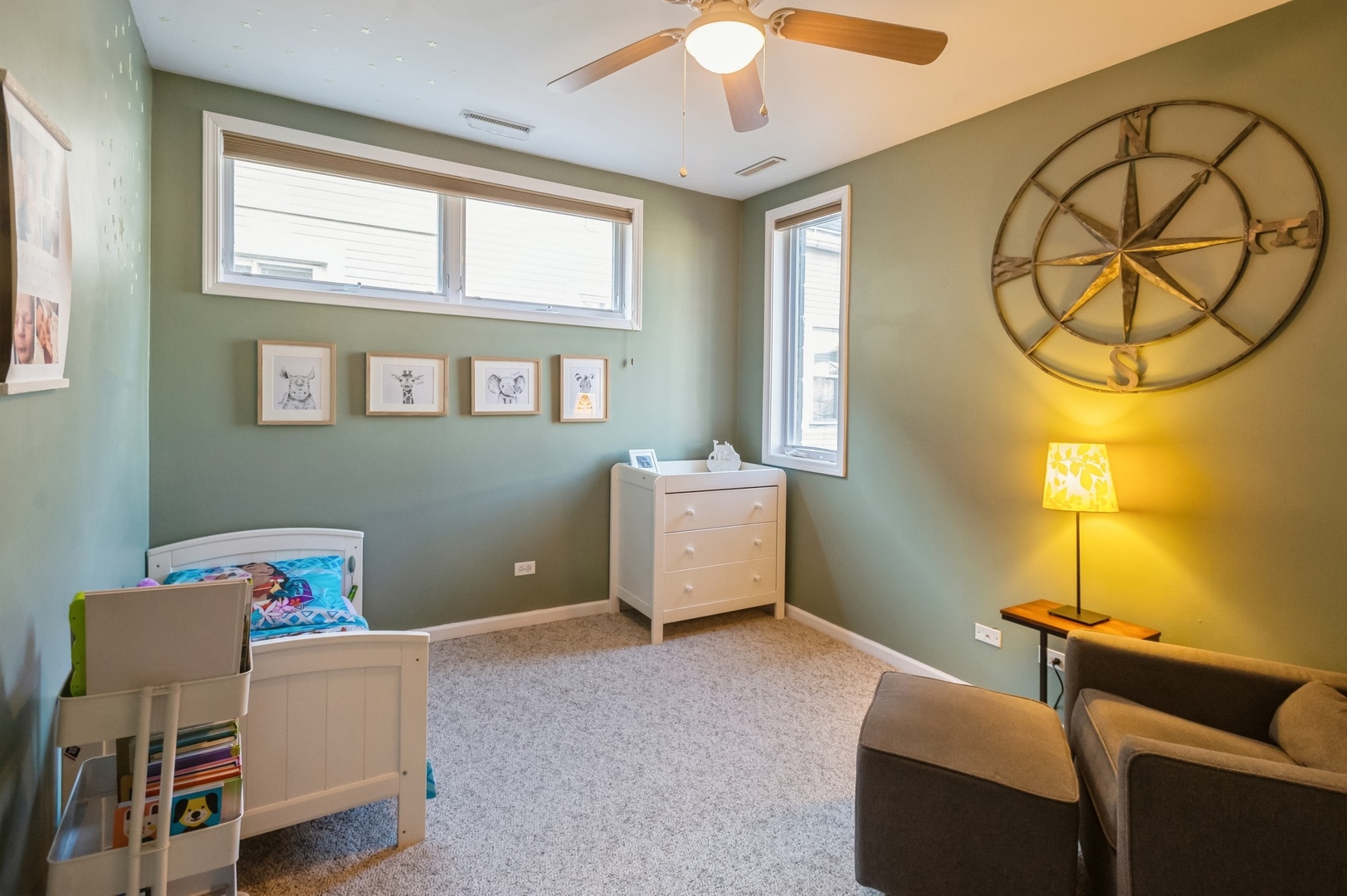 1728 W Roscoe Street Unit: 2