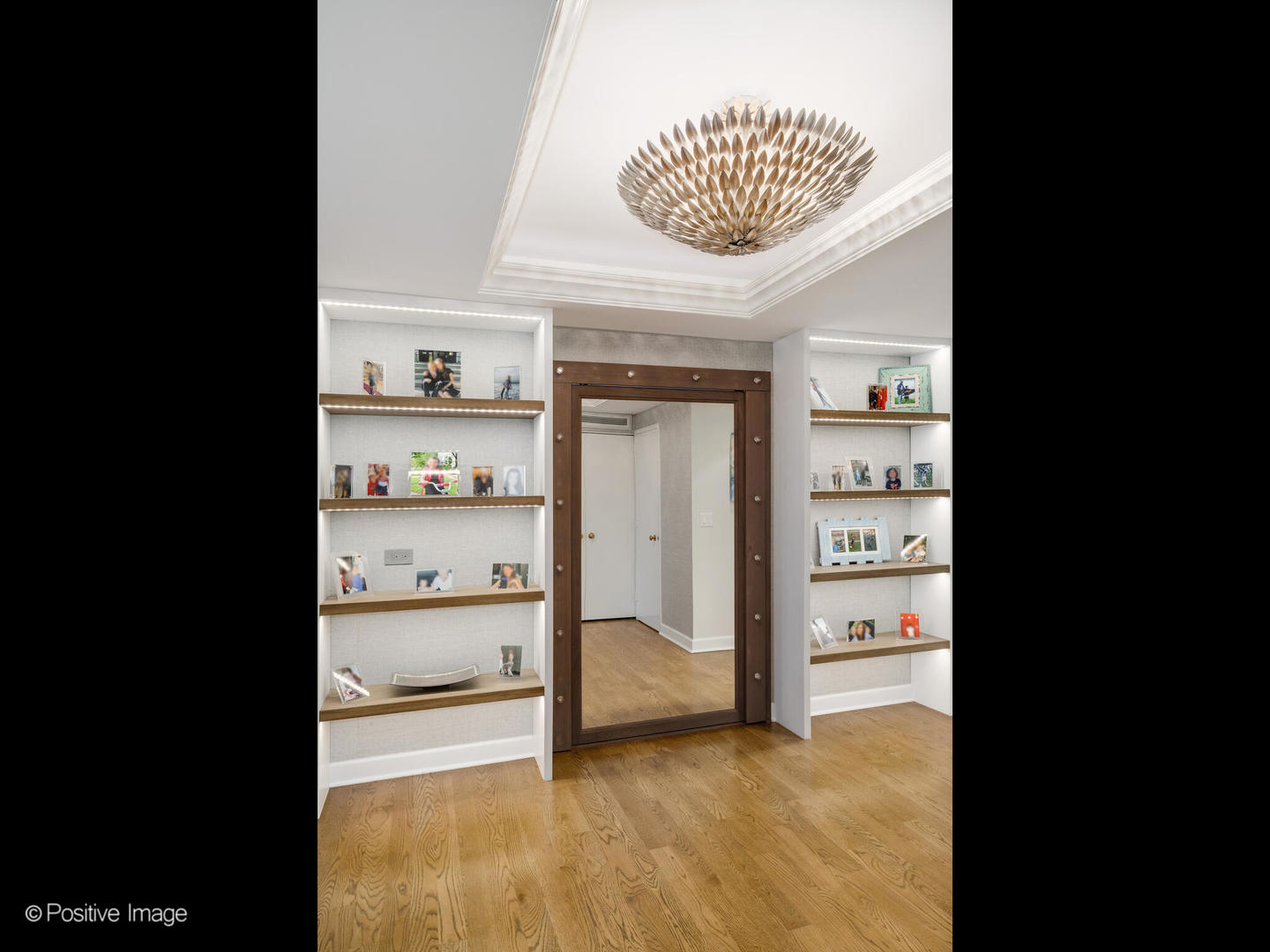 1000 N LAKE SHORE Plaza Unit: 39C