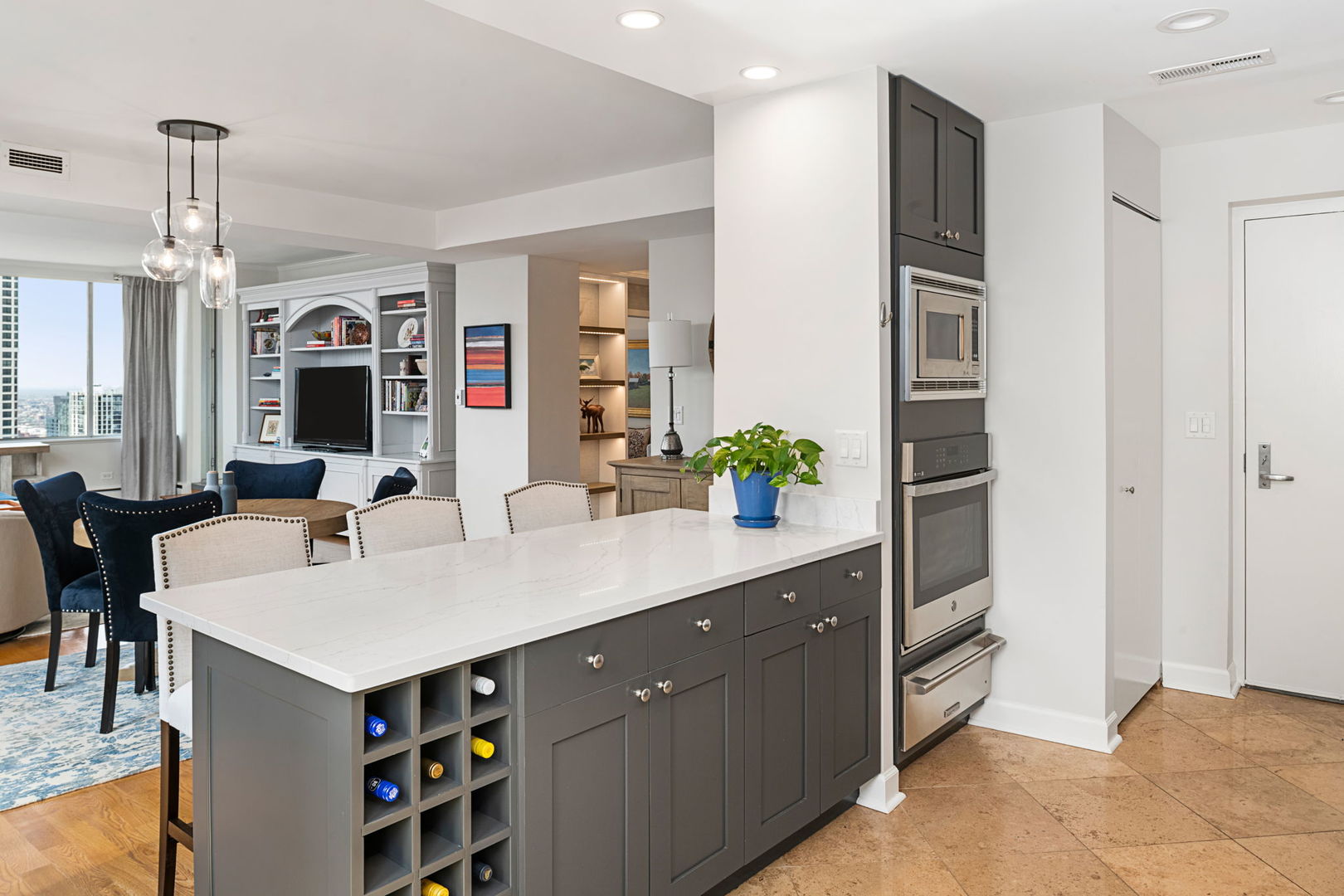 1000 N LAKE SHORE Plaza Unit: 39C