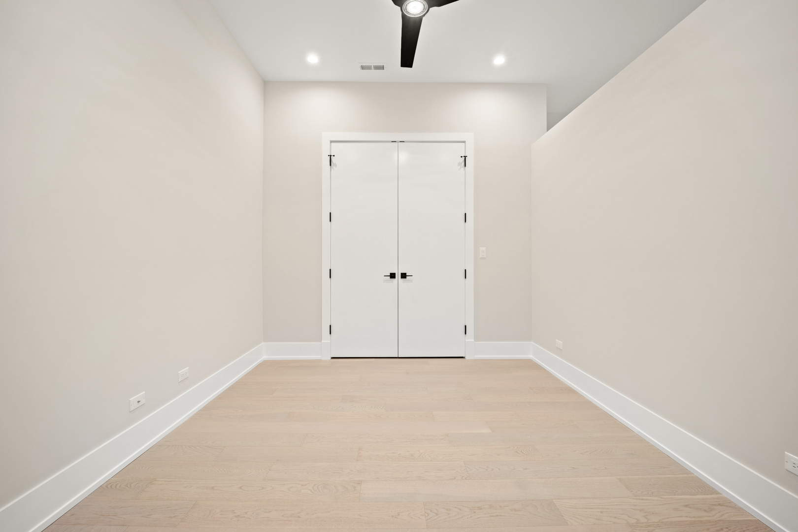 4343 N Richmond Avenue Unit: 1N