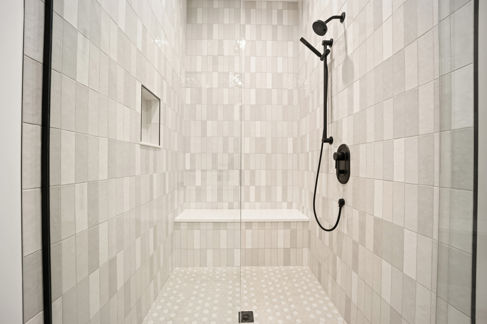 4343 N Richmond Avenue Unit: 1N