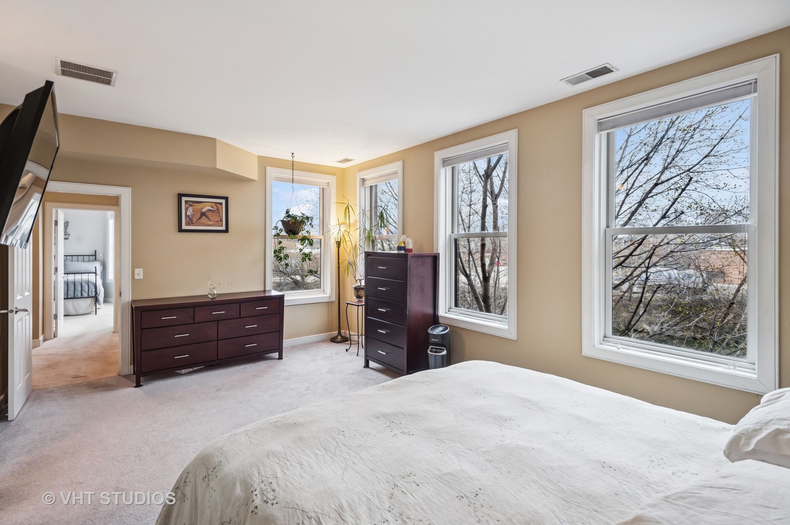 2974 N Riverwalk Drive