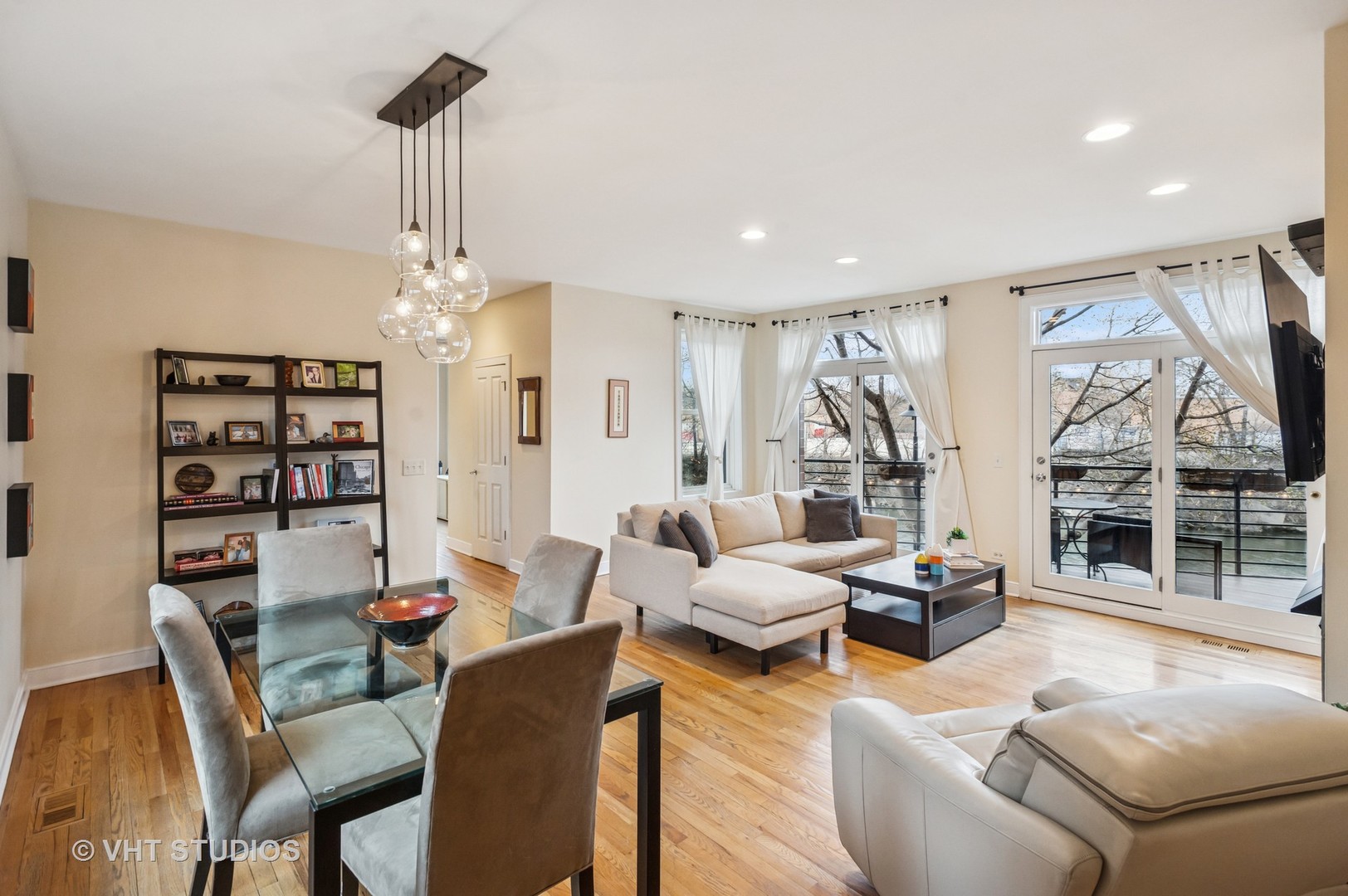 2974 N Riverwalk Drive