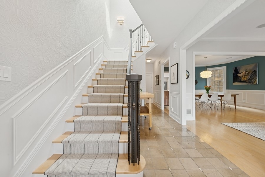 3643 N Oakley Avenue