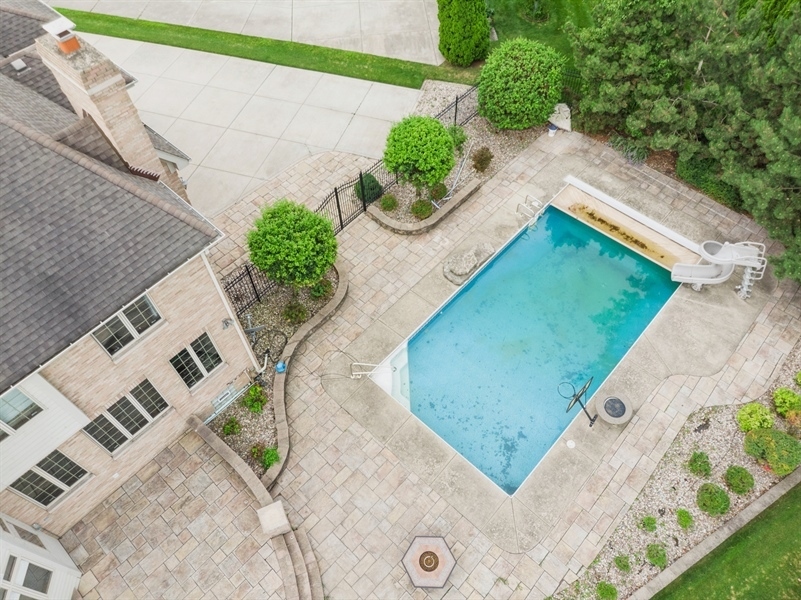 1913 Briarwood Circle