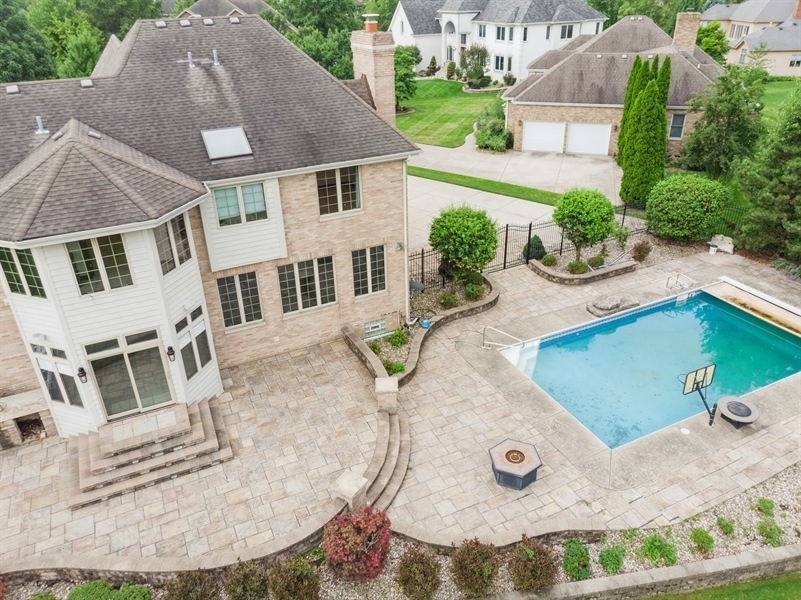 1913 Briarwood Circle