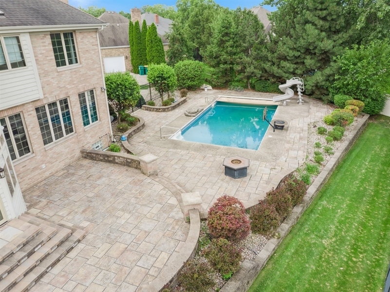 1913 Briarwood Circle