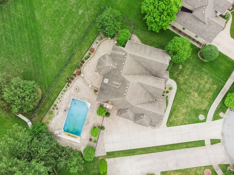 1913 Briarwood Circle