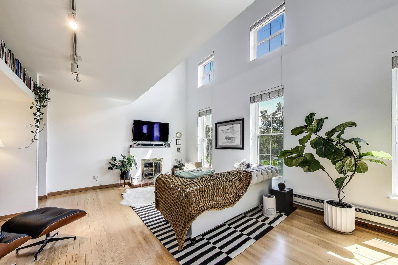 506 W Wisconsin Street