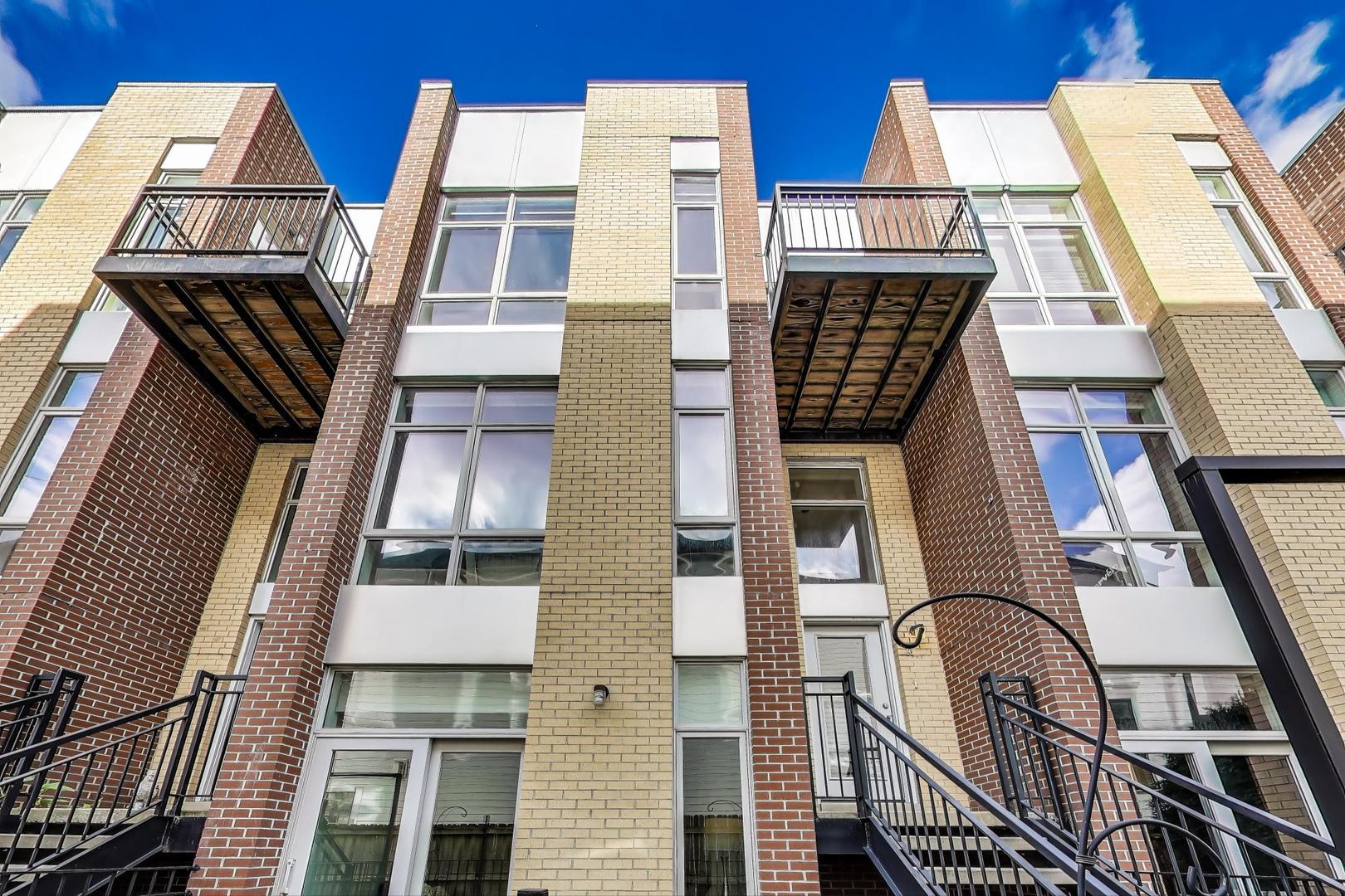 2823 N OAKLEY Avenue Unit: K