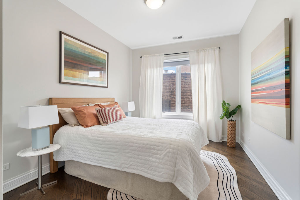 3101 N CALIFORNIA Avenue Unit: 3N