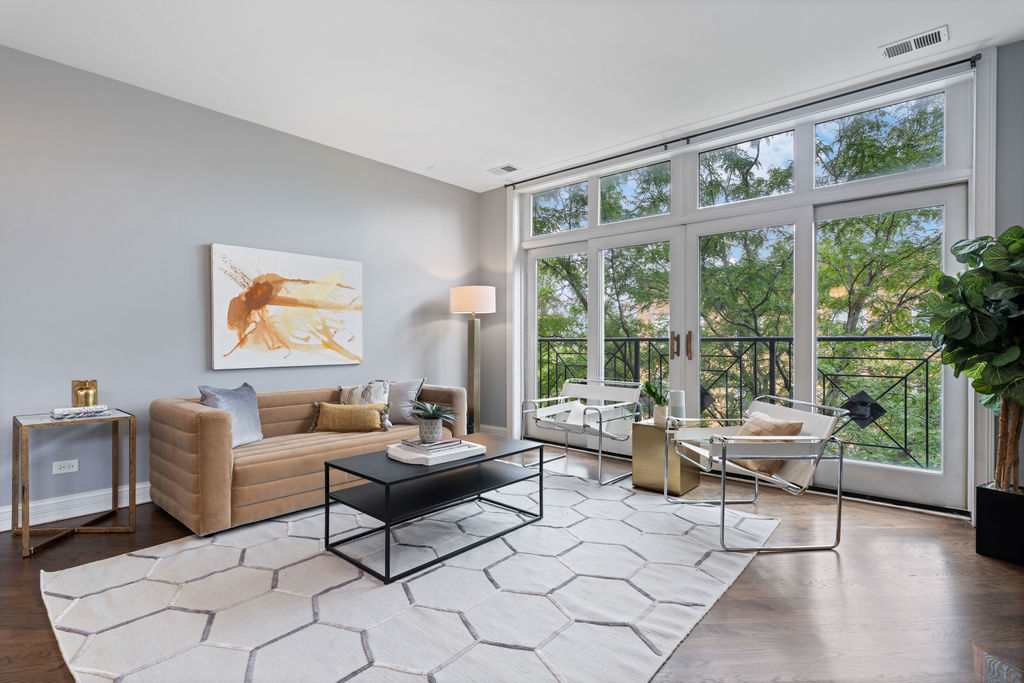 3101 N CALIFORNIA Avenue Unit: 3N