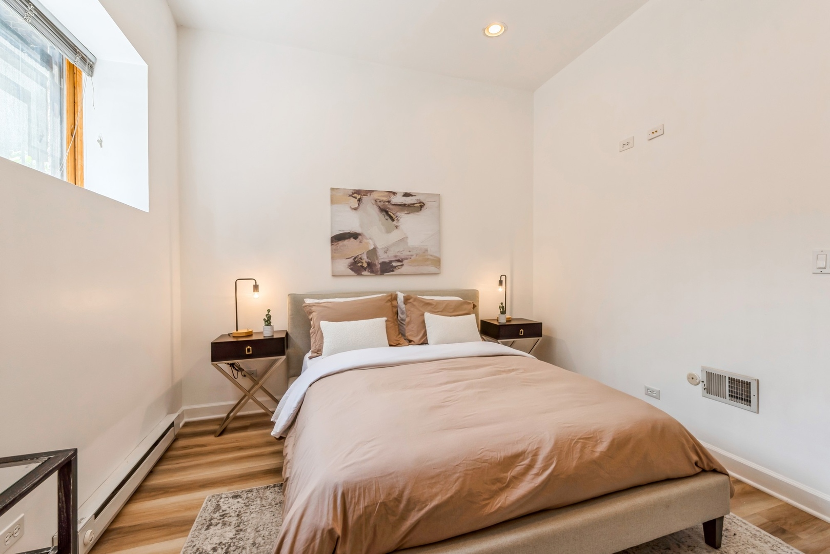 1349 W Webster Avenue Unit: 5