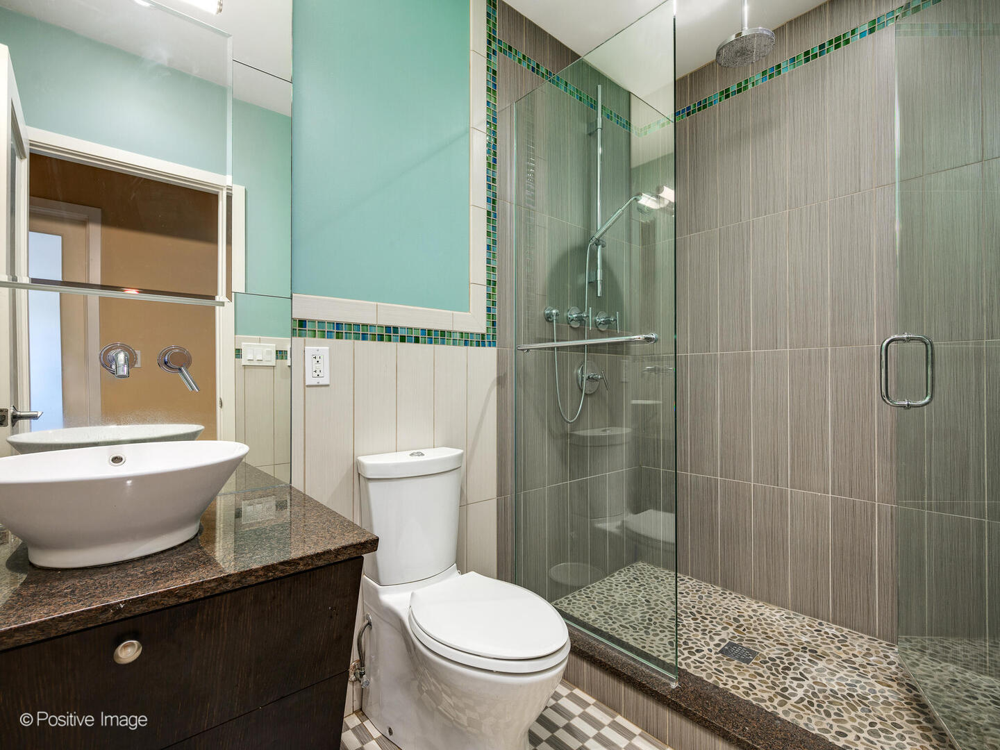 1349 W Webster Avenue Unit: 5