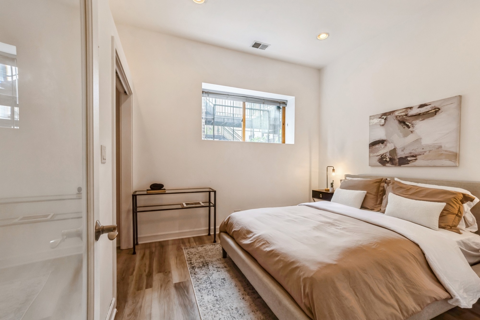 1349 W Webster Avenue Unit: 5