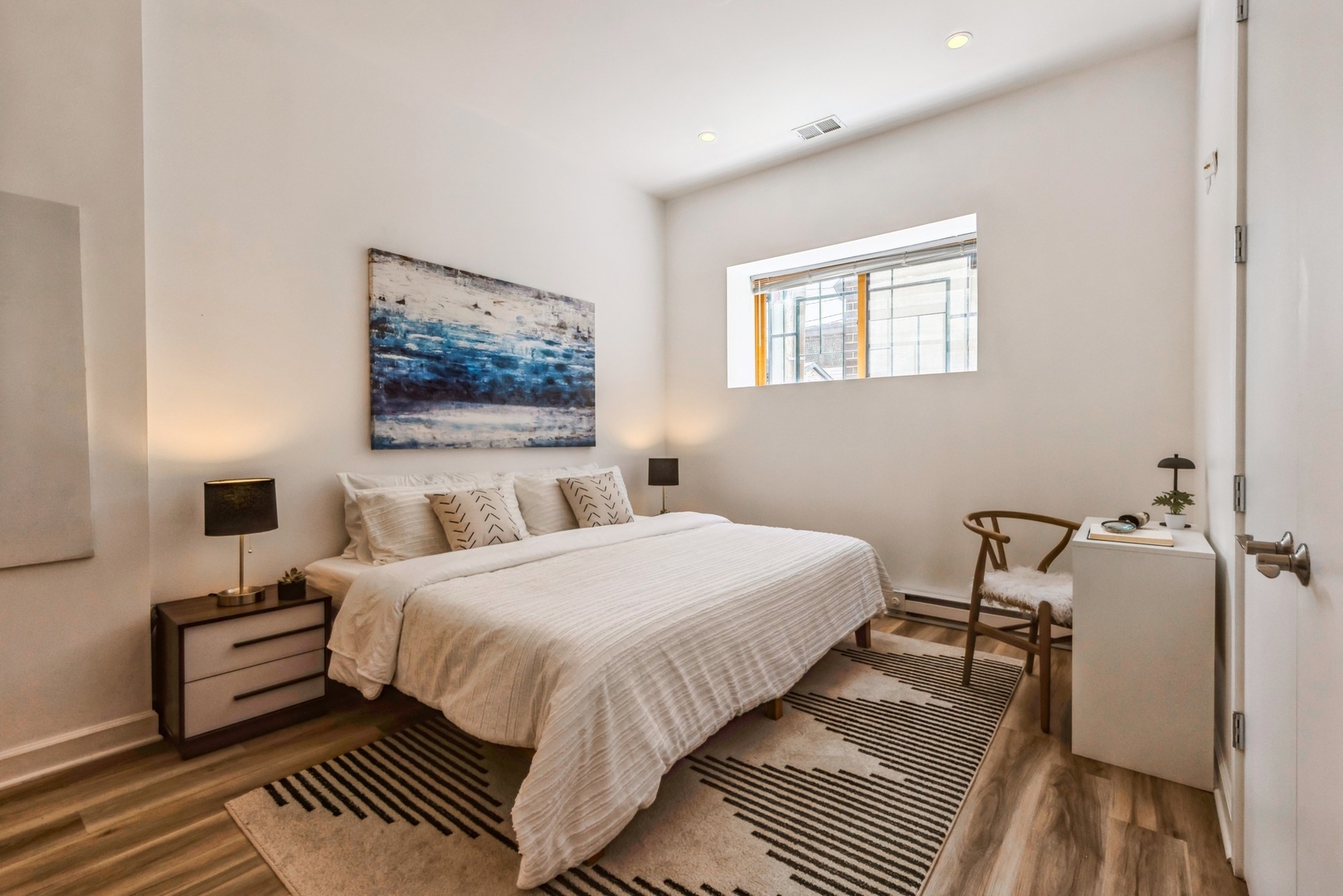 1349 W Webster Avenue Unit: 5