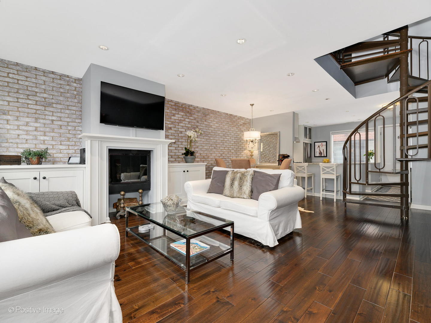 205 W EUGENIE Street Unit: G