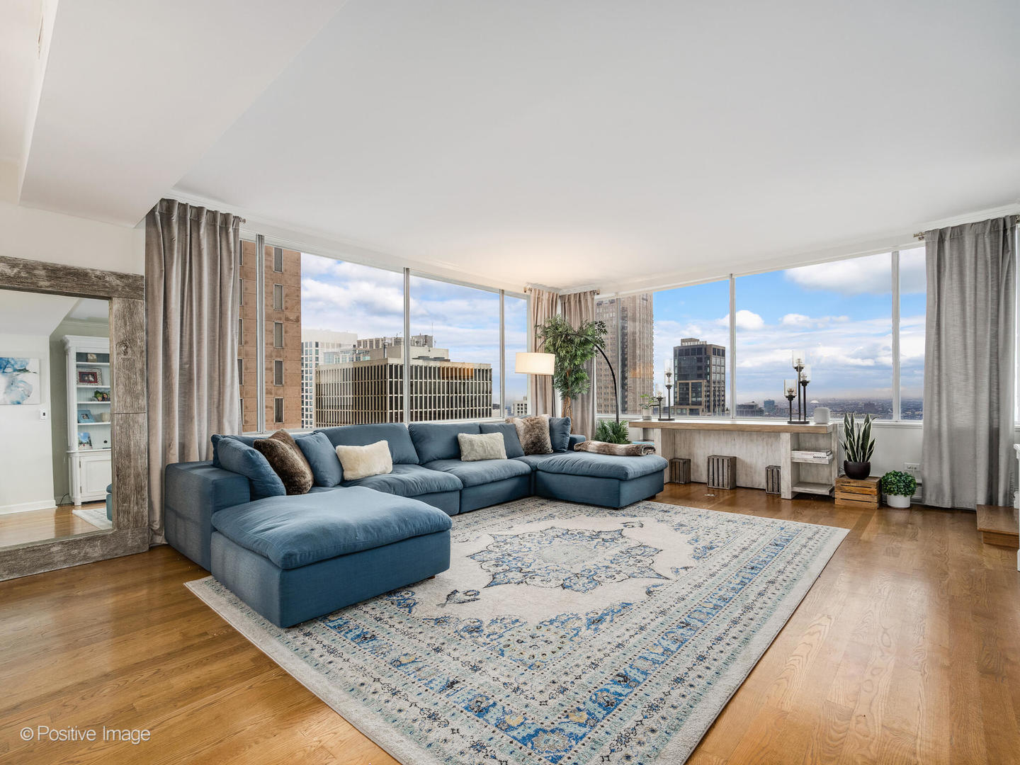 1000 N LAKE SHORE Plaza Unit: 39C