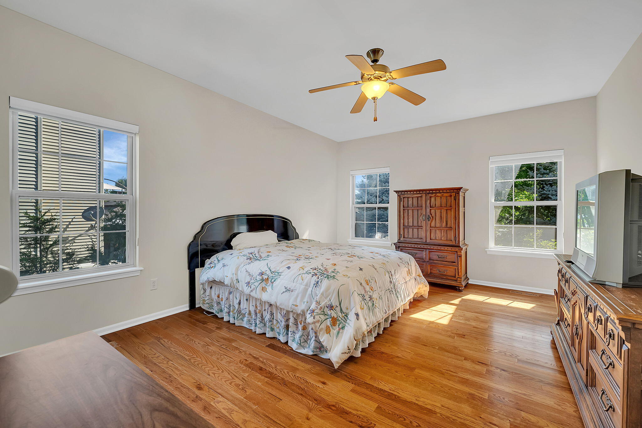 7441 Winchester Lane