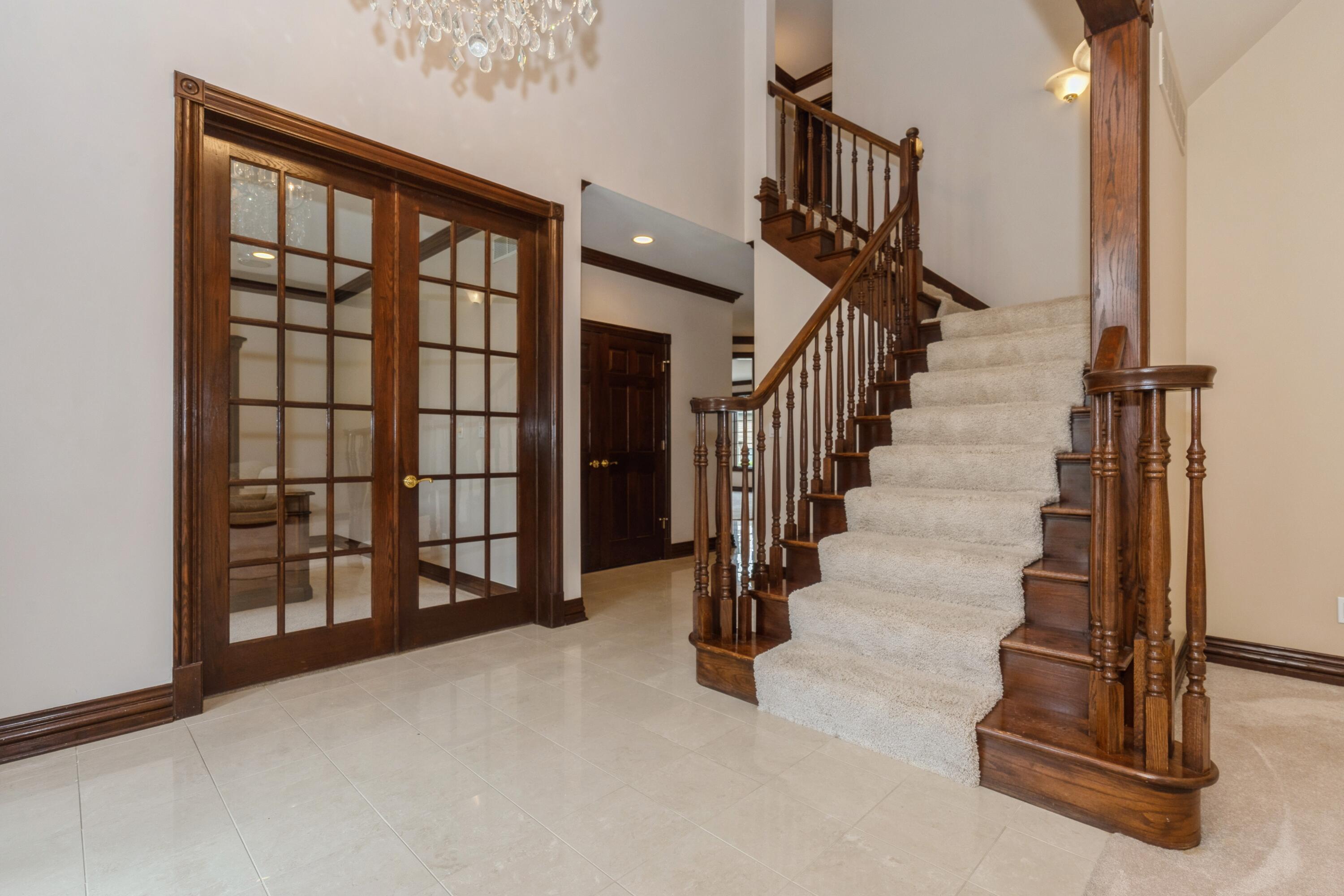 1913 Briarwood Circle