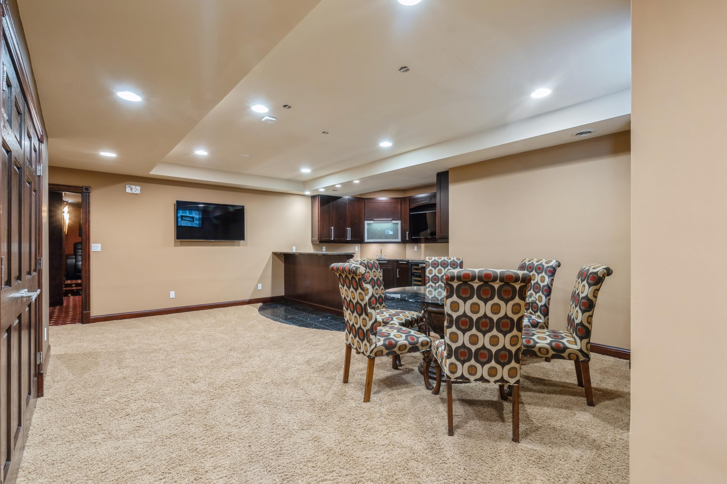 1913 Briarwood Circle