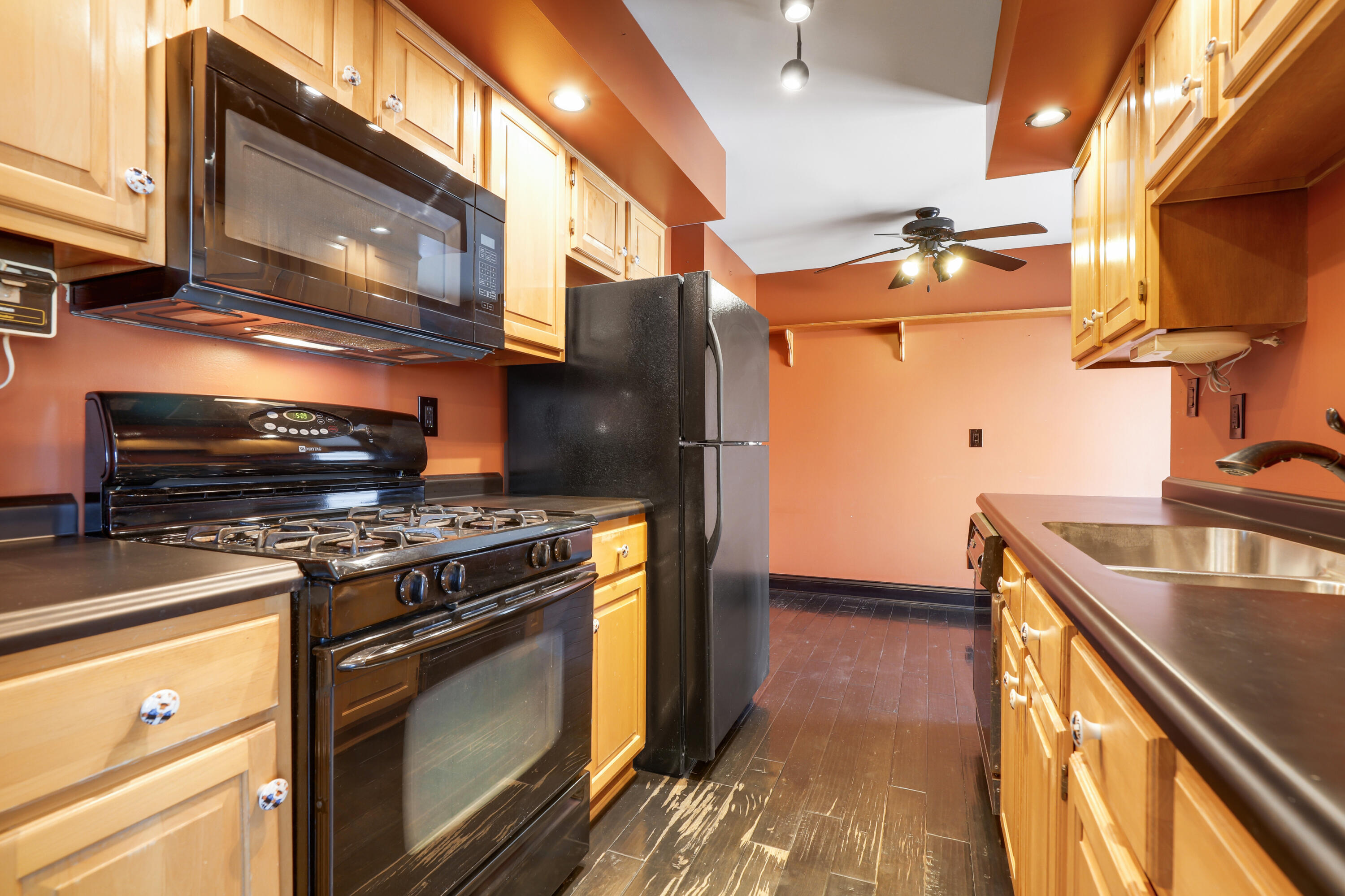 9210 Woodward Avenue