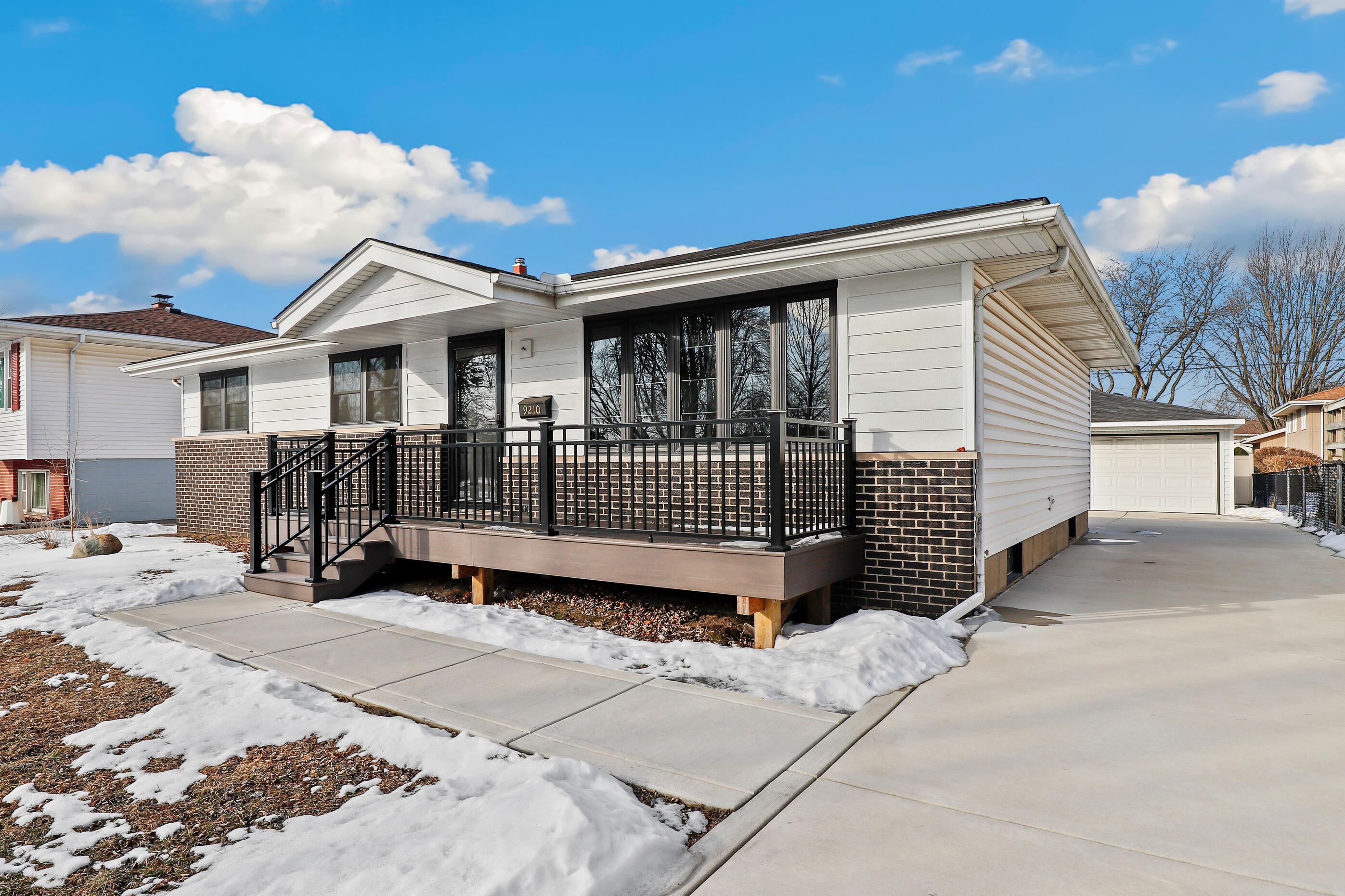 9210 Woodward Avenue