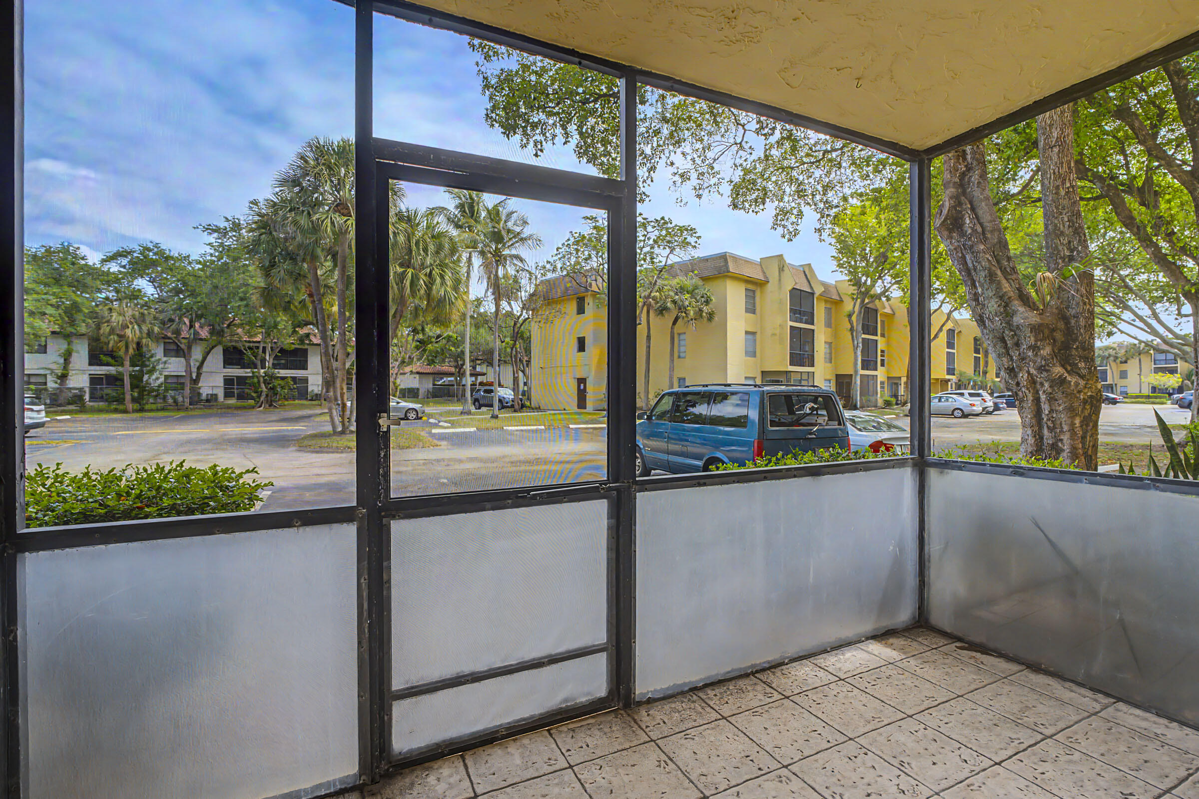 490 NW 20th Street 1030