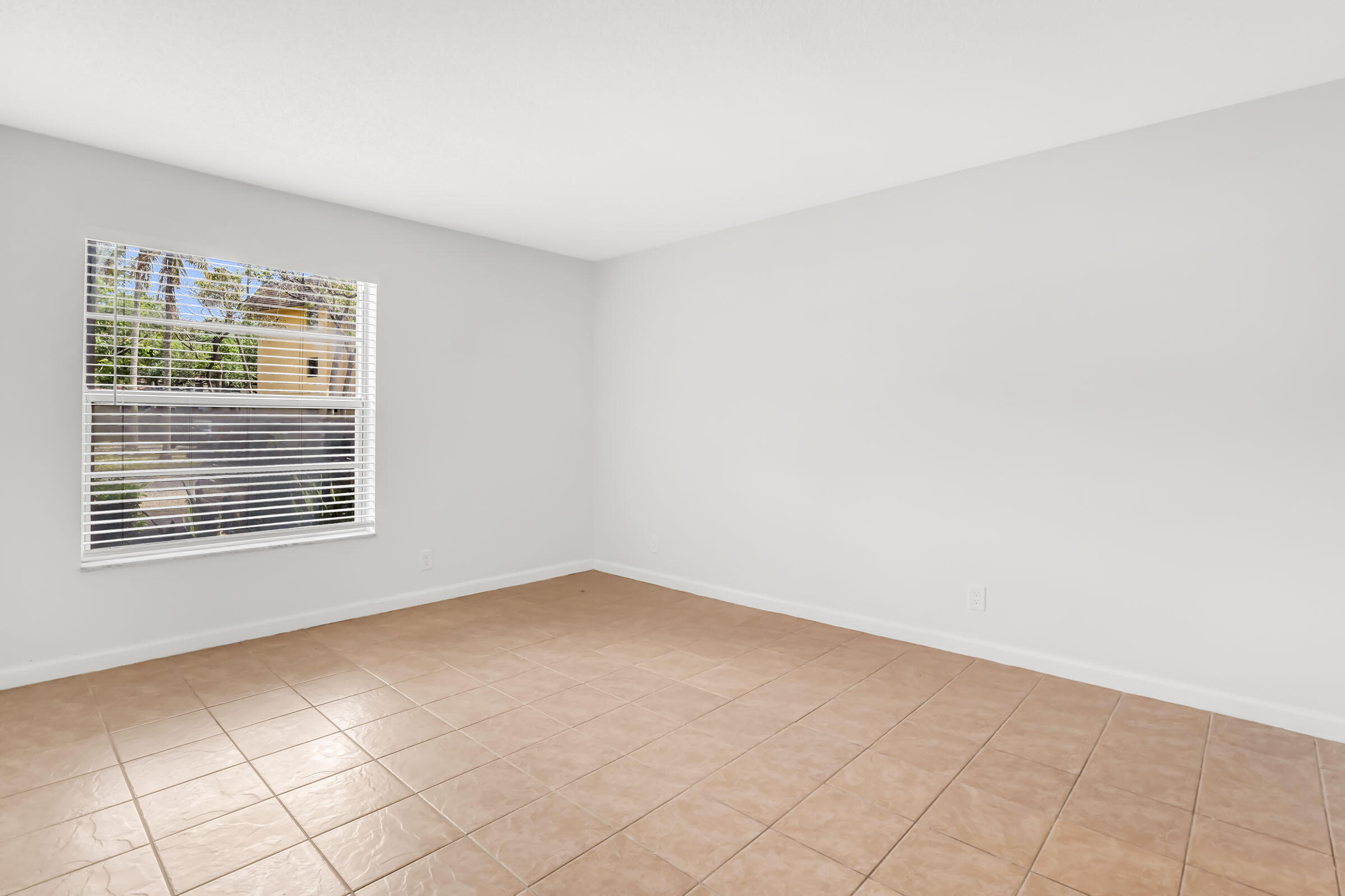 490 NW 20th Street 1030