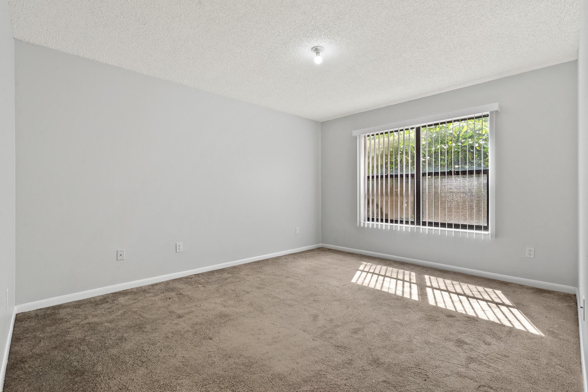 4201 W Mcnab Road 25