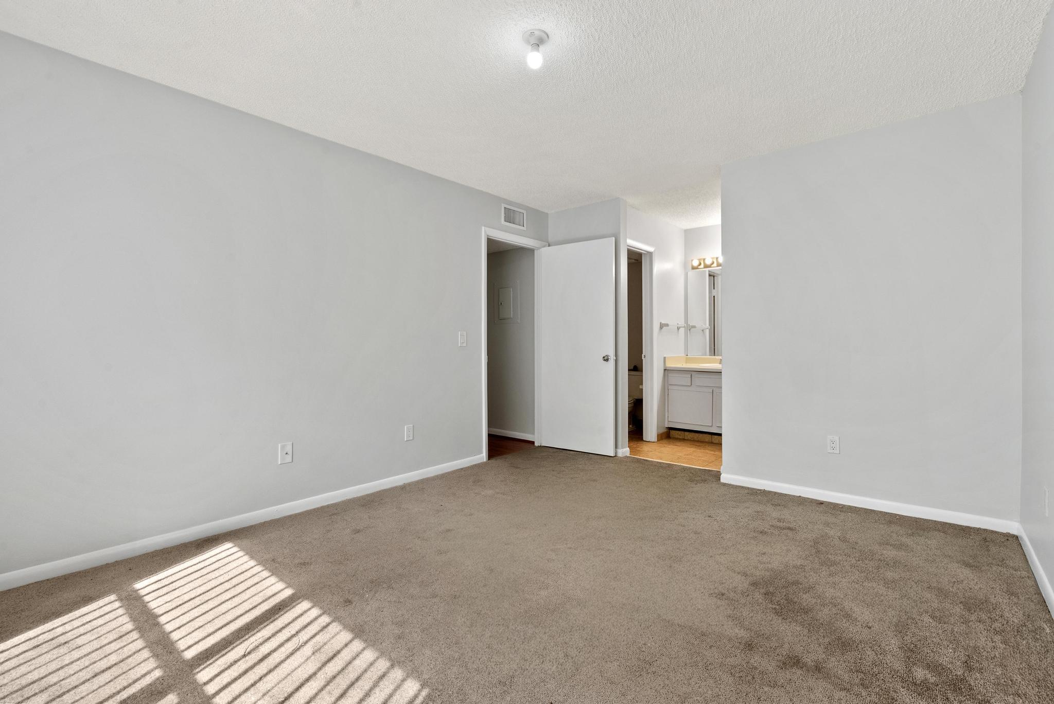 4201 W Mcnab Road 25