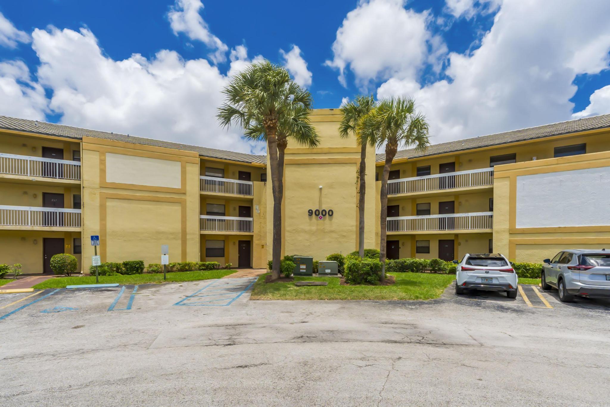 9000 NW 28th Drive 1-204