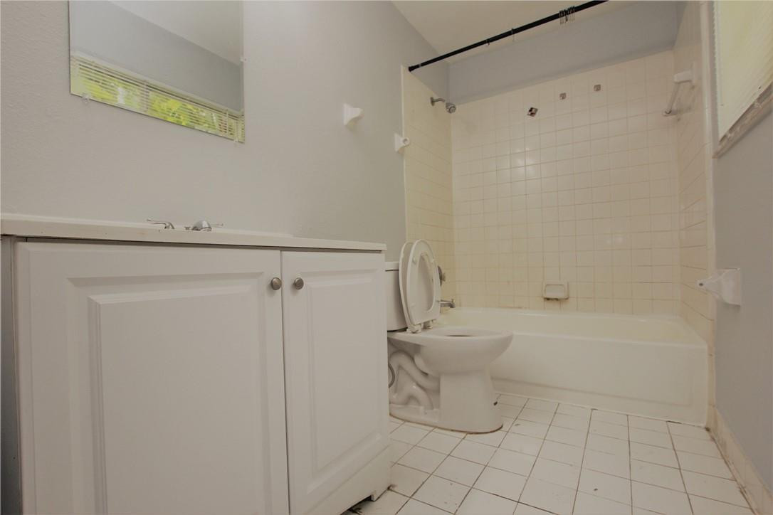 3413 NW 44TH Street 201