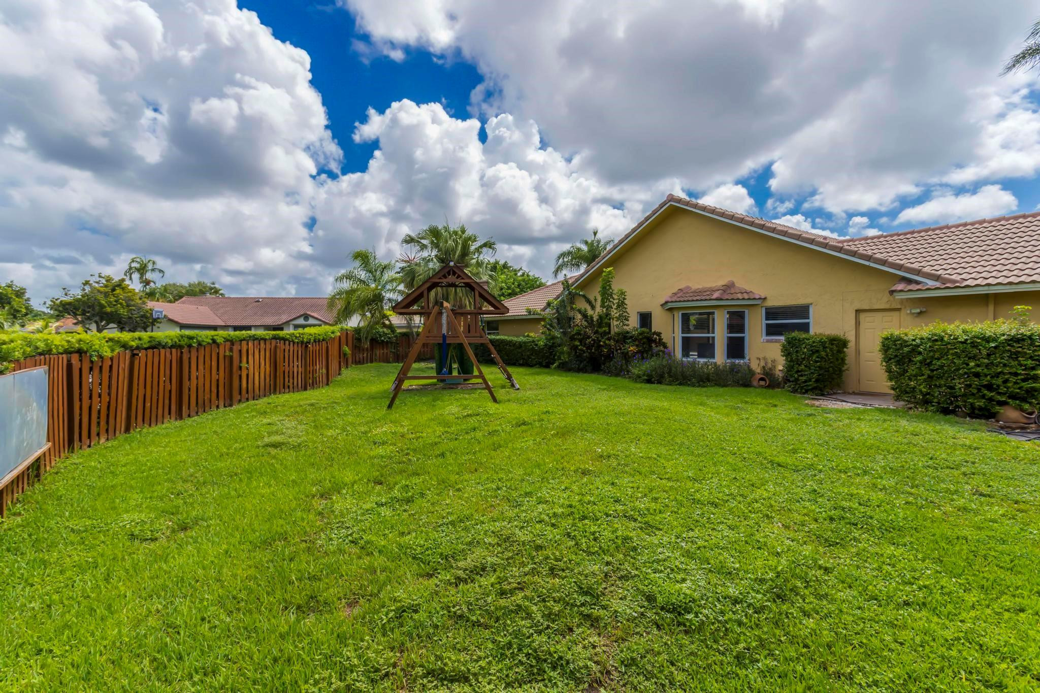141 NW 114th Lane