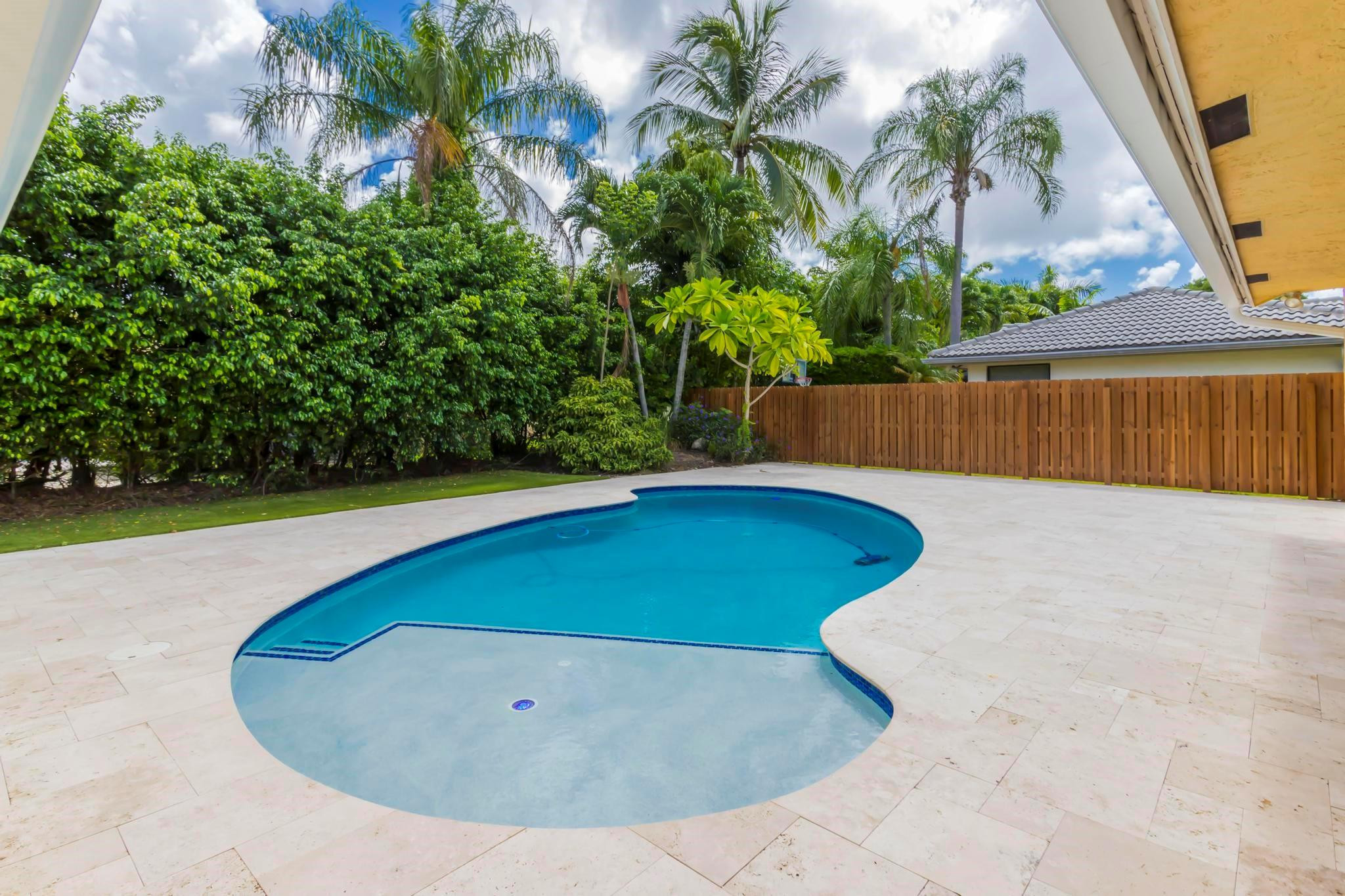 141 NW 114th Lane