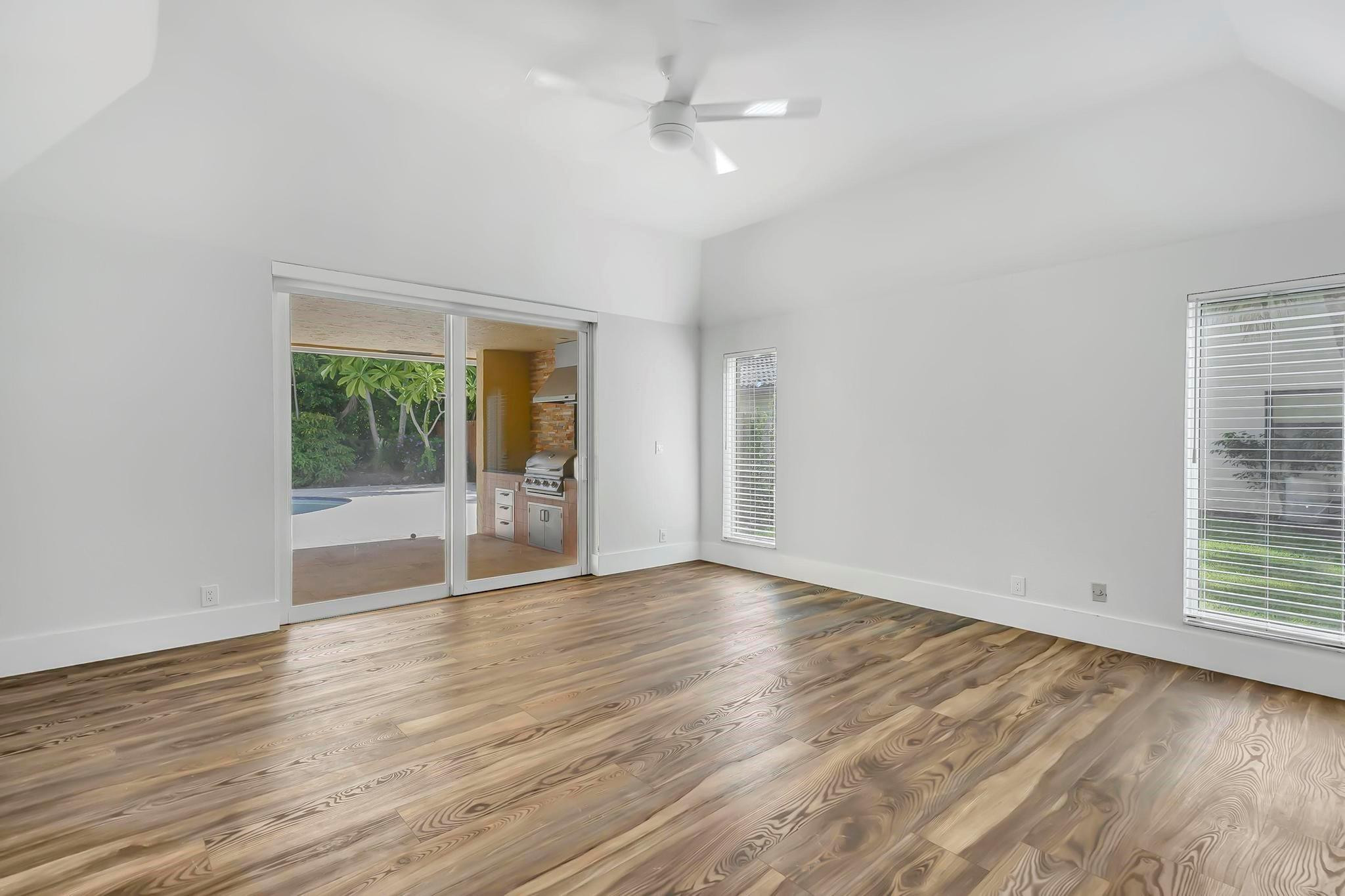 141 NW 114th Lane
