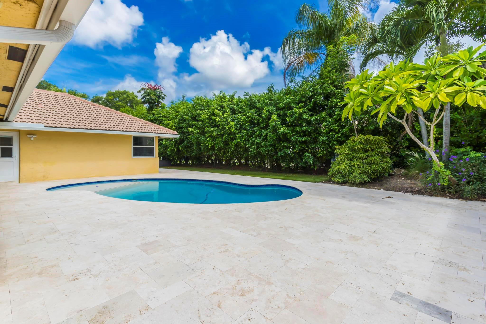 141 NW 114th Lane