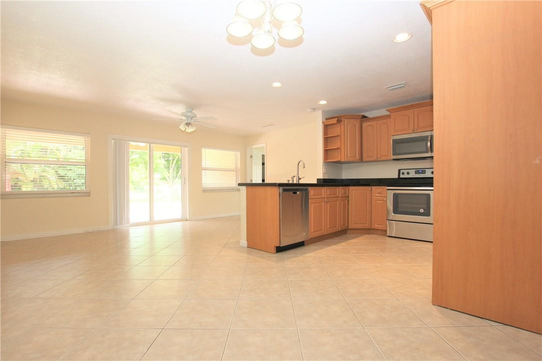 4261 NW 110th Avenue South